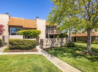 14 Meadow Park Cir, Belmont, CA 94002