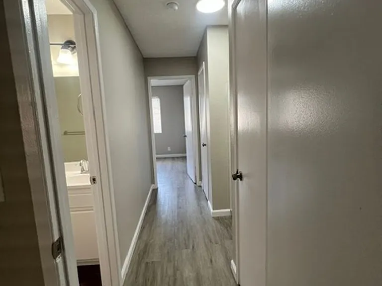 750 Gaviota Ave #2 — Photo 9