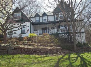 20519 Mill Rd, Lenexa, KS 66220