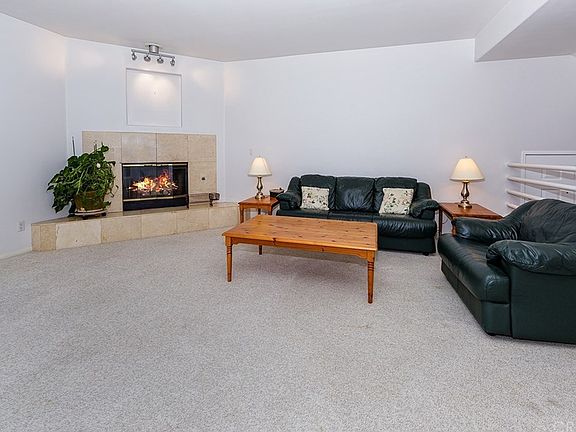2nd image of 13508 Moorpark St APT 1