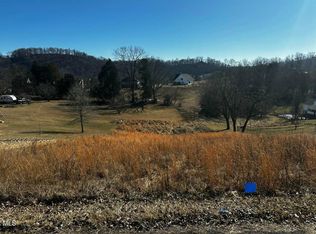 Clearwater Dr, Kingsport, TN 37664