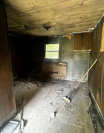 4th image of 220 W Virgil St