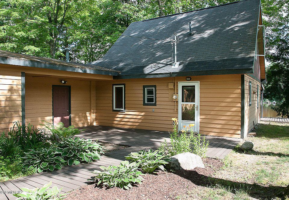 1st image of 18670 Klay Dr