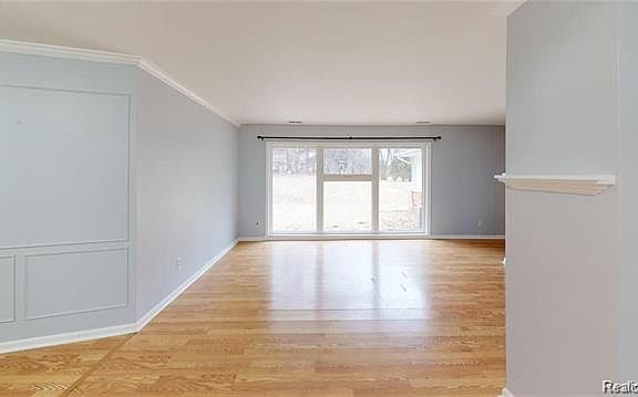 2nd image of 2415 E Hammond Lake Dr