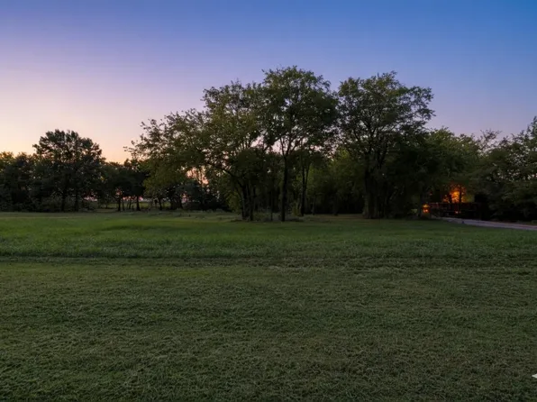 2524 Mountain Climb Rd, Sherman, TX 75092
