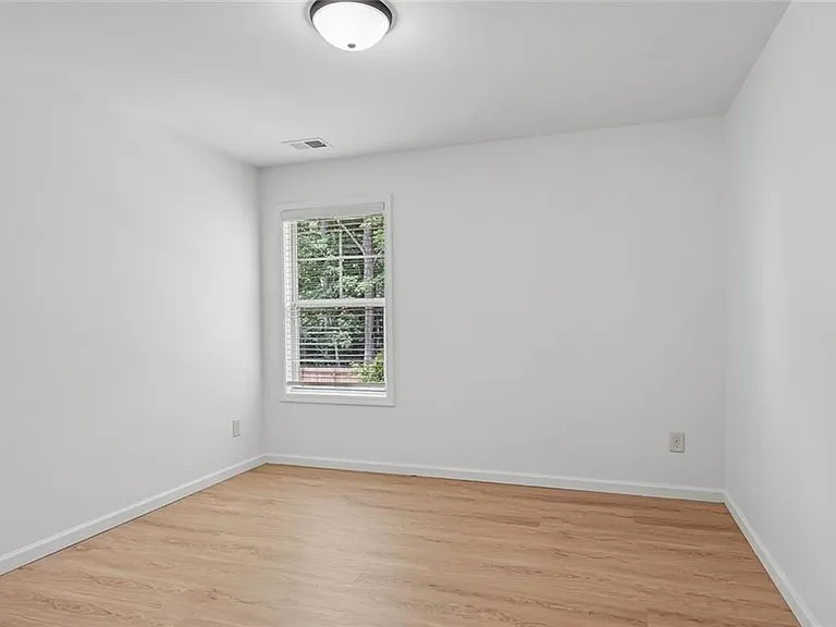 5811 Kendrix Ridge Dr — Photo 52