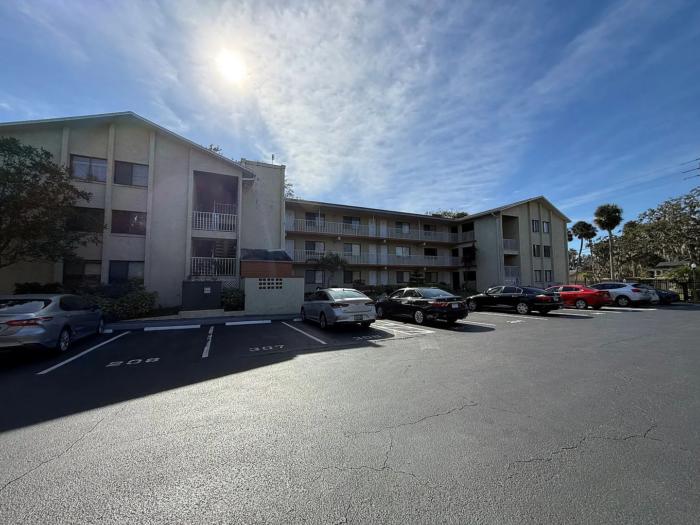 Spacious 2 Bedroom 2 Bathroom Condo In Gated Community Leasing Special: Half Off 1 Month's Rent F... — Photo 2