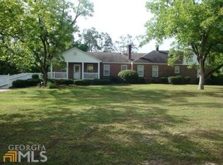 105 Warren Ave, Swainsboro, GA 30401