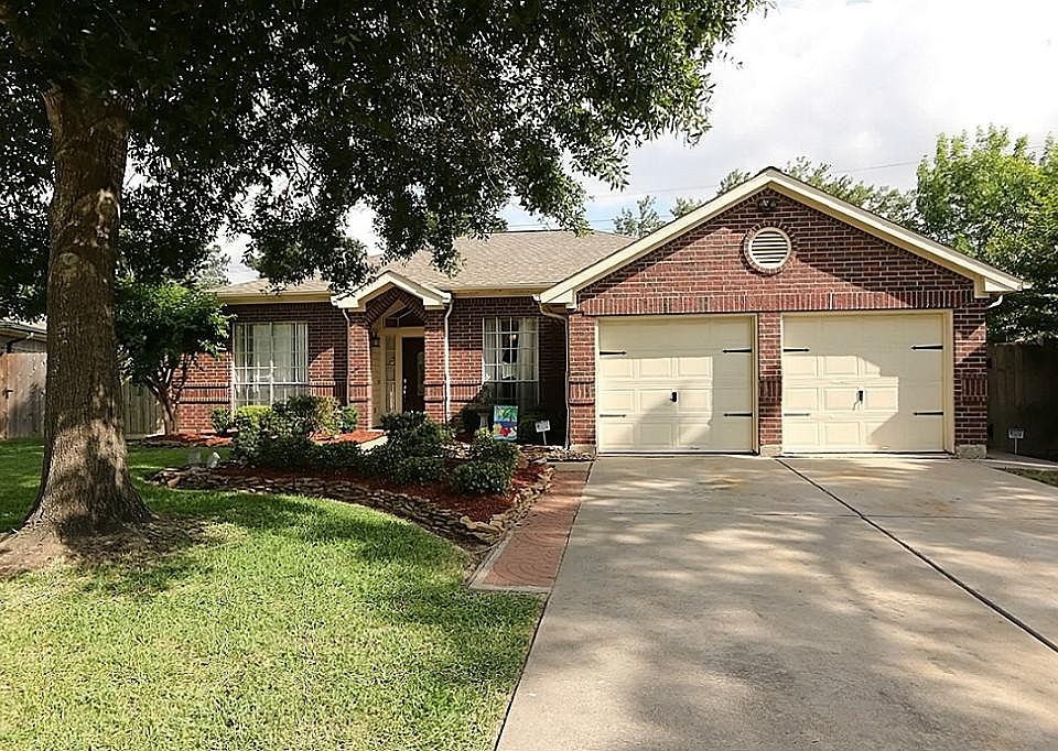 1st image of 16103 Indian Cypress Dr
