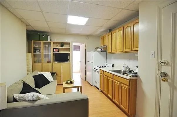 Rented by Nest Seekers International | media 8