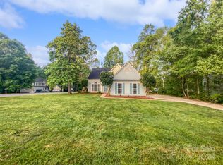 103 Summerbrook Ln, Mooresville, NC 28117