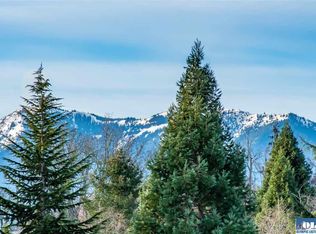 5 Star Flower Way, Sequim, WA 98382