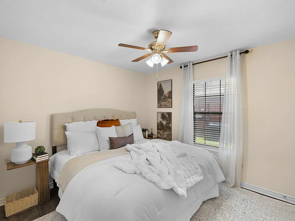 Azalea Ct