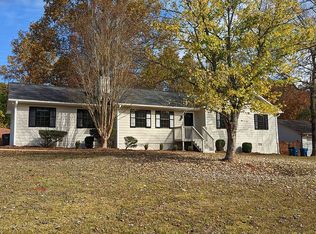 1429 Sir Knights Way, Lawrenceville, GA 30045