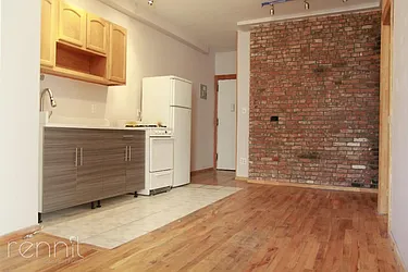 Rented by Rennit Inc.