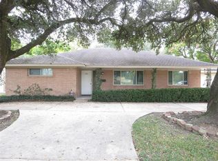 7907 S Braeswood Blvd, Houston, TX 77071
