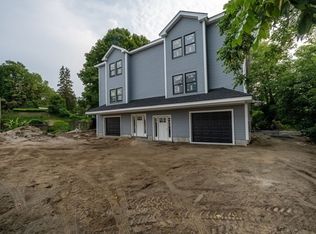 79 School St #3, Lowell, MA 01854