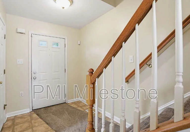 24 Mabel Ln — Photo 12