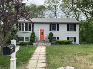 9 Midland Ave, Saugus, MA 01906