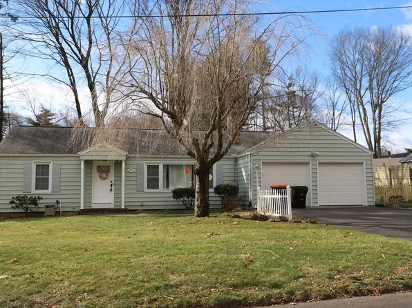 37 Edgewater Rd, Agawam, MA 01001