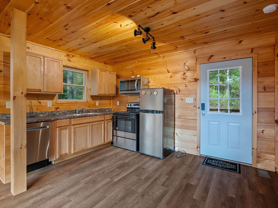 13th image of this home