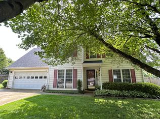 2410 Meadow Gate Dr, Greensboro, NC 27455