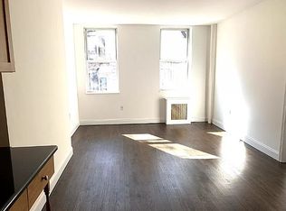 209 E 5th St APT 5, New York, NY 10003
