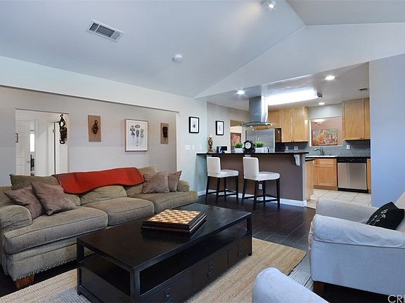 4th image of 6530 Mammoth Ave