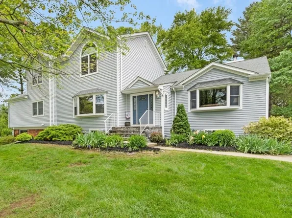 1 W Circuit Dr, Roxbury Twp., NJ 07876