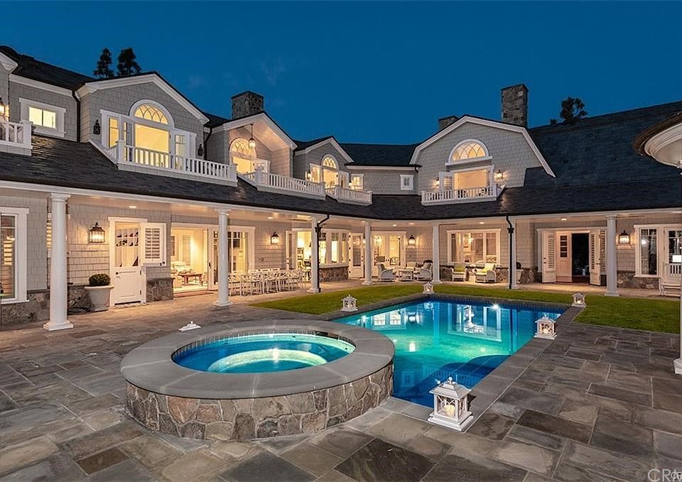1st image of 9 Cherry Hills Ln