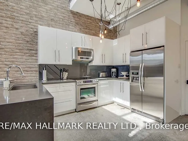 6 Bartlett Ave #7 — Photo 3