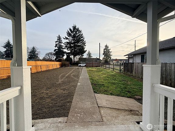 5th image of 3716 S Gunnison Street