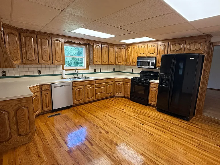 1087 Pea Ridge Rd — Photo 11