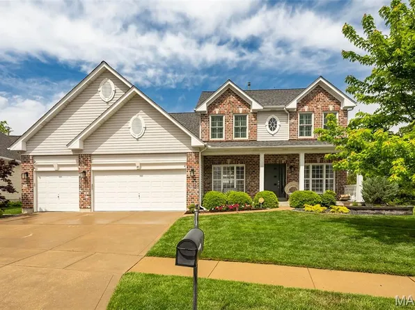 46 Heritage Pointe Cir, Fenton, MO 63026