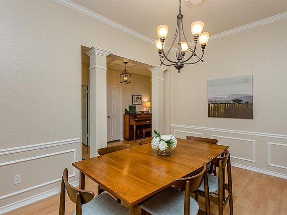4th image of 7127 Trailbrook Dr