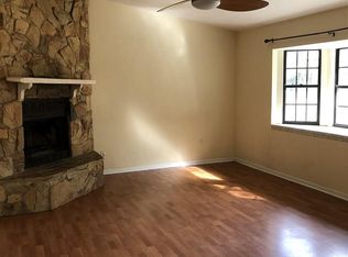 4422 NW 20th St, Gainesville, FL 32605