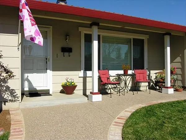 1488 Helsinki Way photo 1