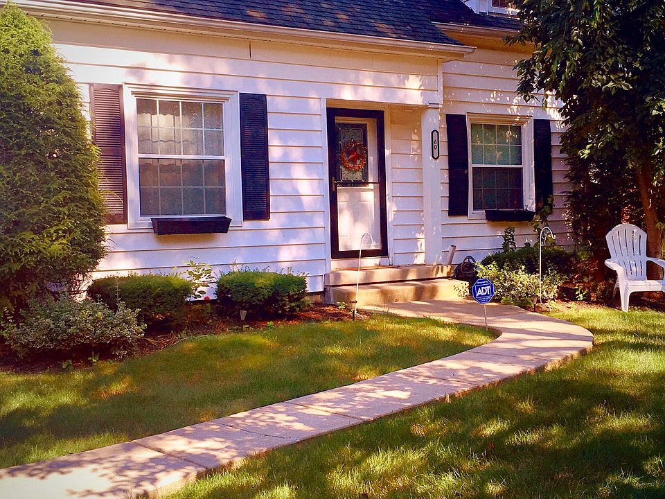 1st image of 60 Roycroft Blvd