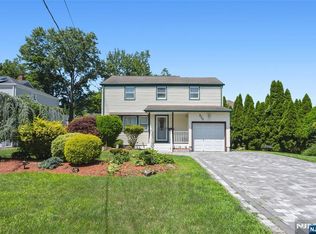 520 Washington Ave, Dumont, NJ 07628