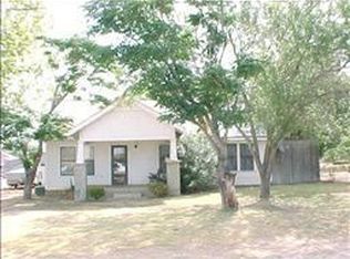 111 D L Vest, Lavernia, TX 78121