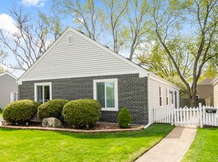 162 Tealwood Rd, Montgomery, IL 60538