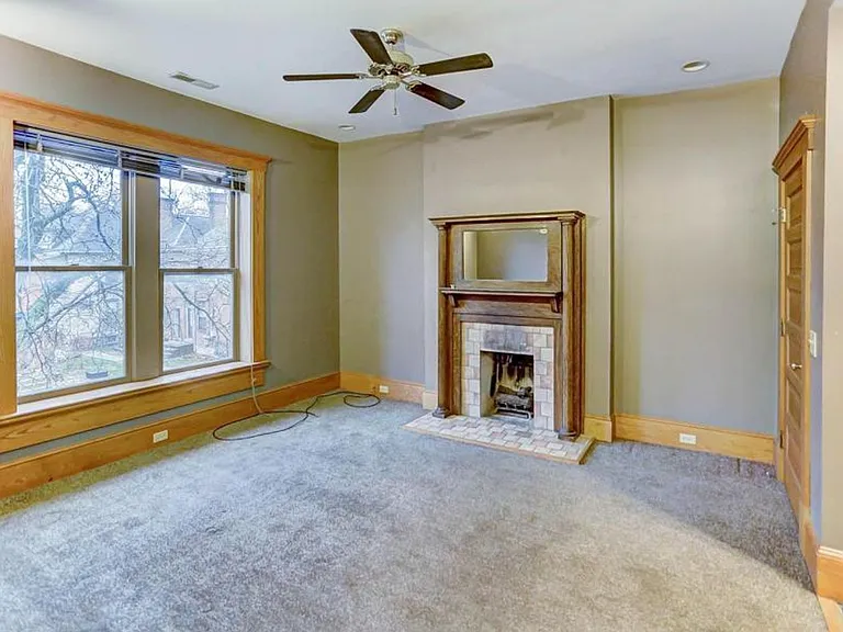 250 Wilber Ave — Photo 16