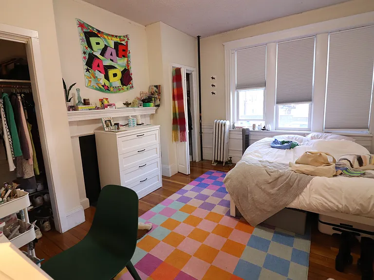 62 Egmont St #5 — Photo 3