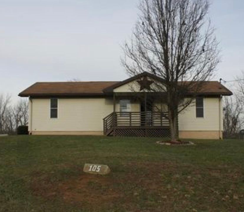 1st image of 105 Woodcrest Ln