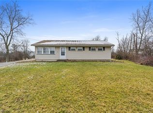 3134 Grafton Rd, Brunswick, OH 44212
