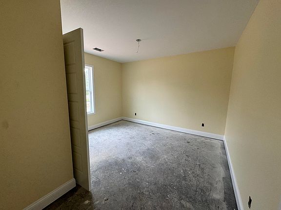 3rd image of 4535 Easy St