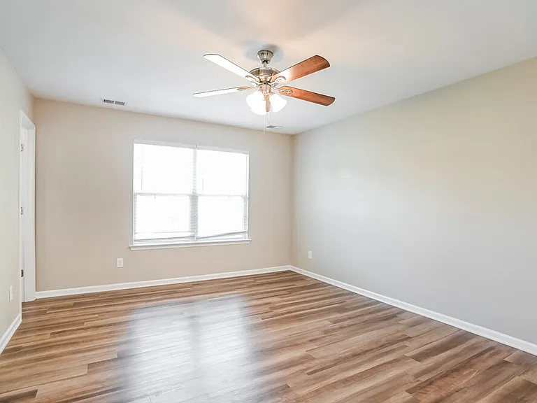 311 Hunslet Cir — Photo 13