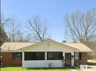 108 Elizabeth St, Evergreen, AL 36401