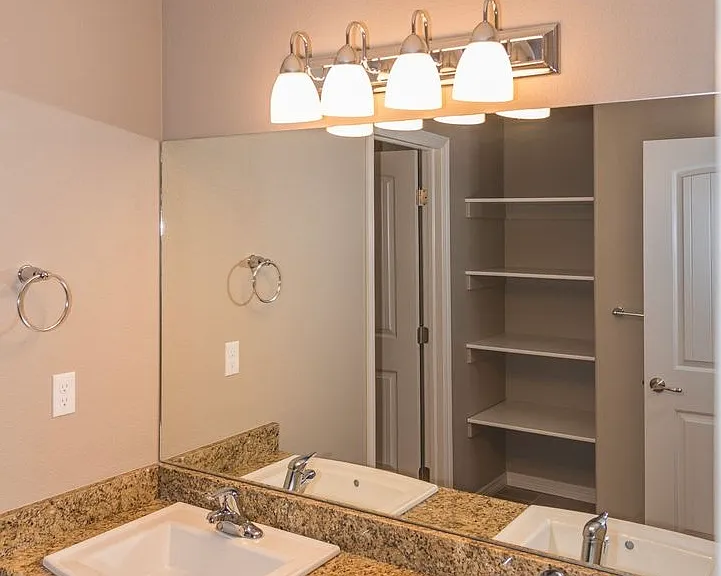 521 Murphy Dr #B — Photo 3