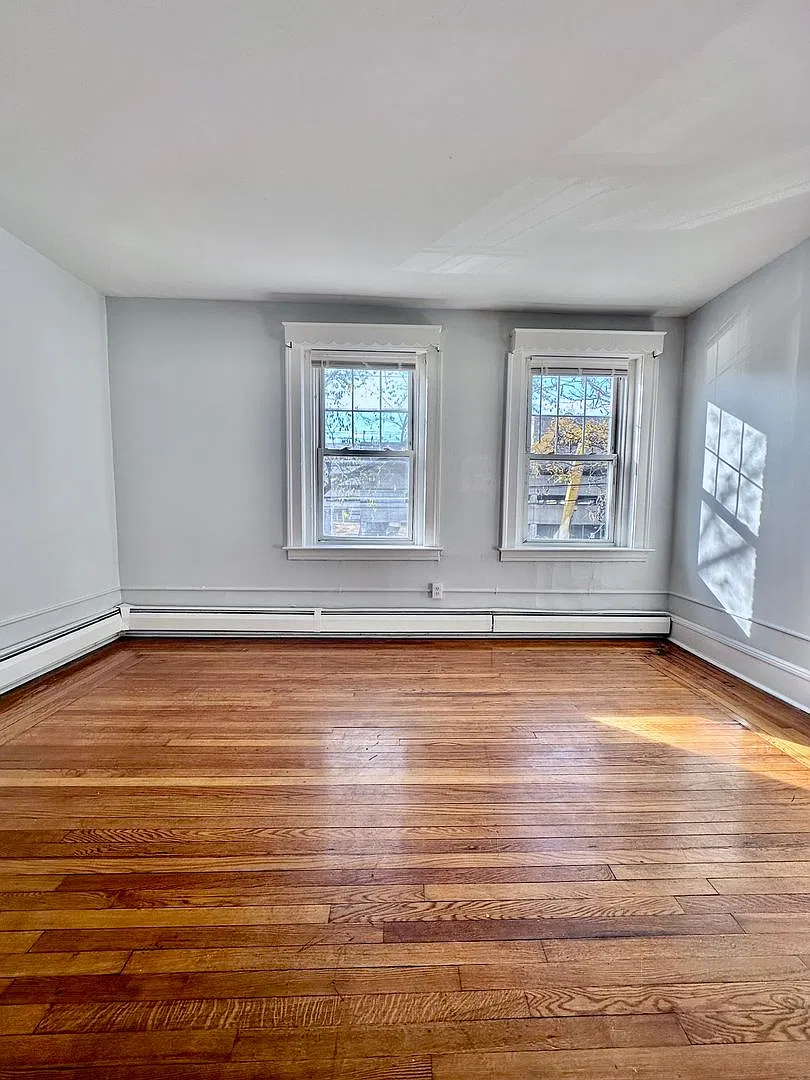 1375 Chapel Street — Photo 1